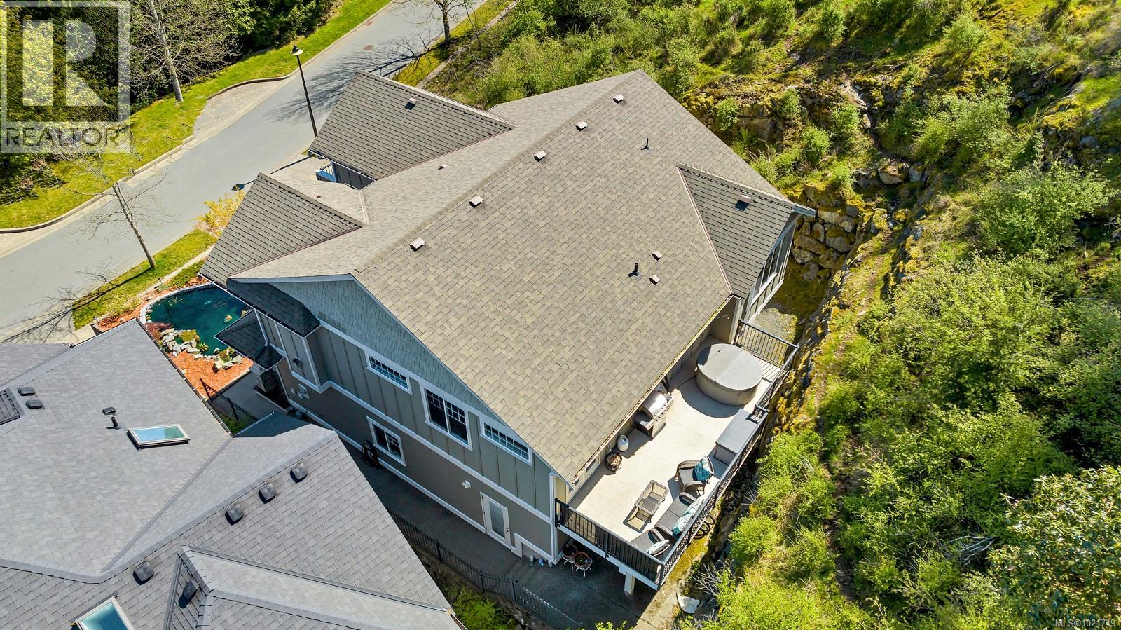  1153 DEERVIEW Place, Langford