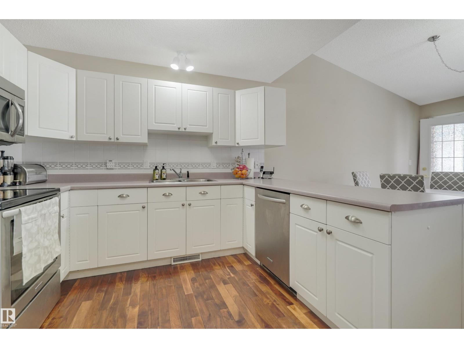 #13 9420 172 ST NW, Edmonton