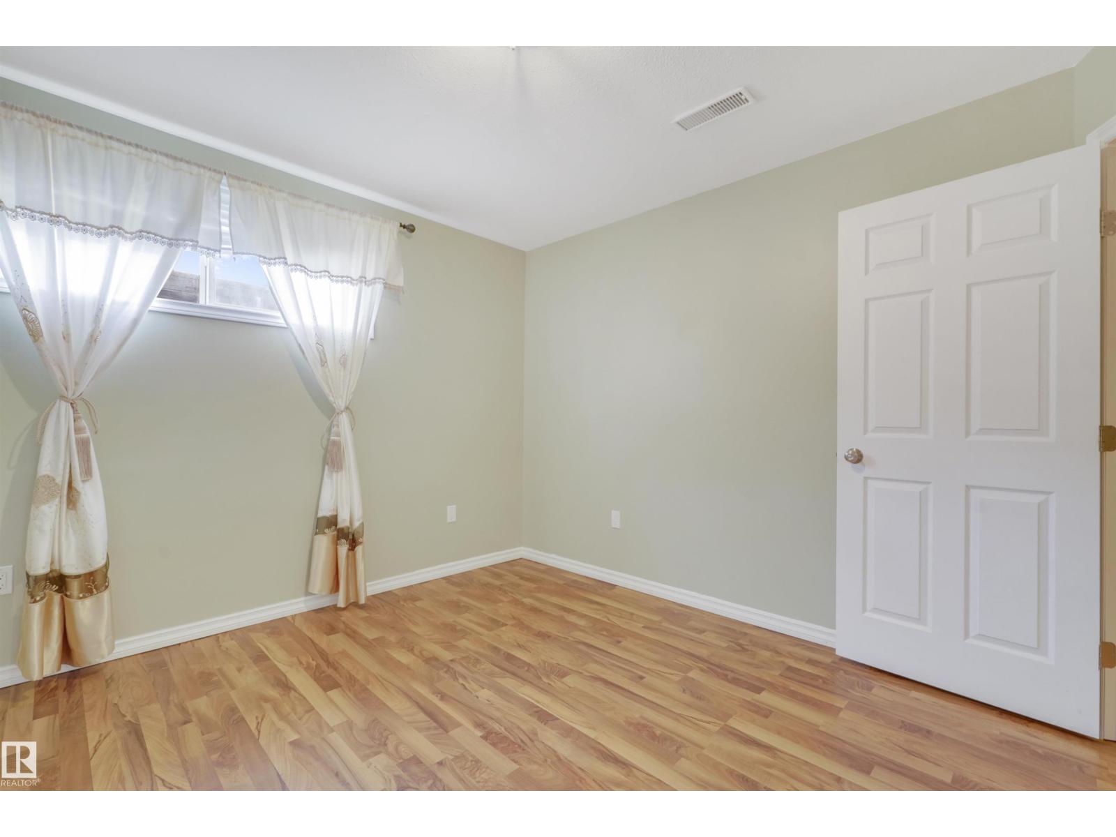 #13 9420 172 ST NW, Edmonton