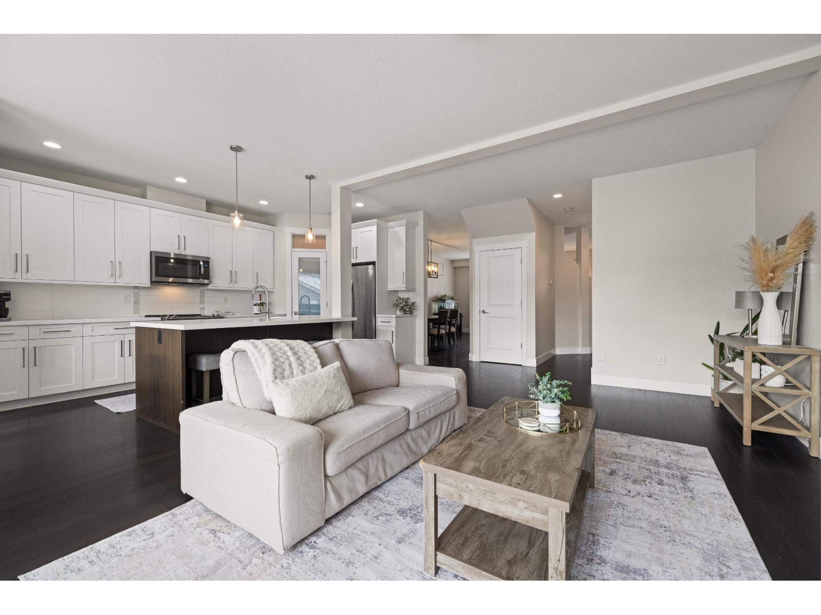 27072 35B AVENUE, Langley