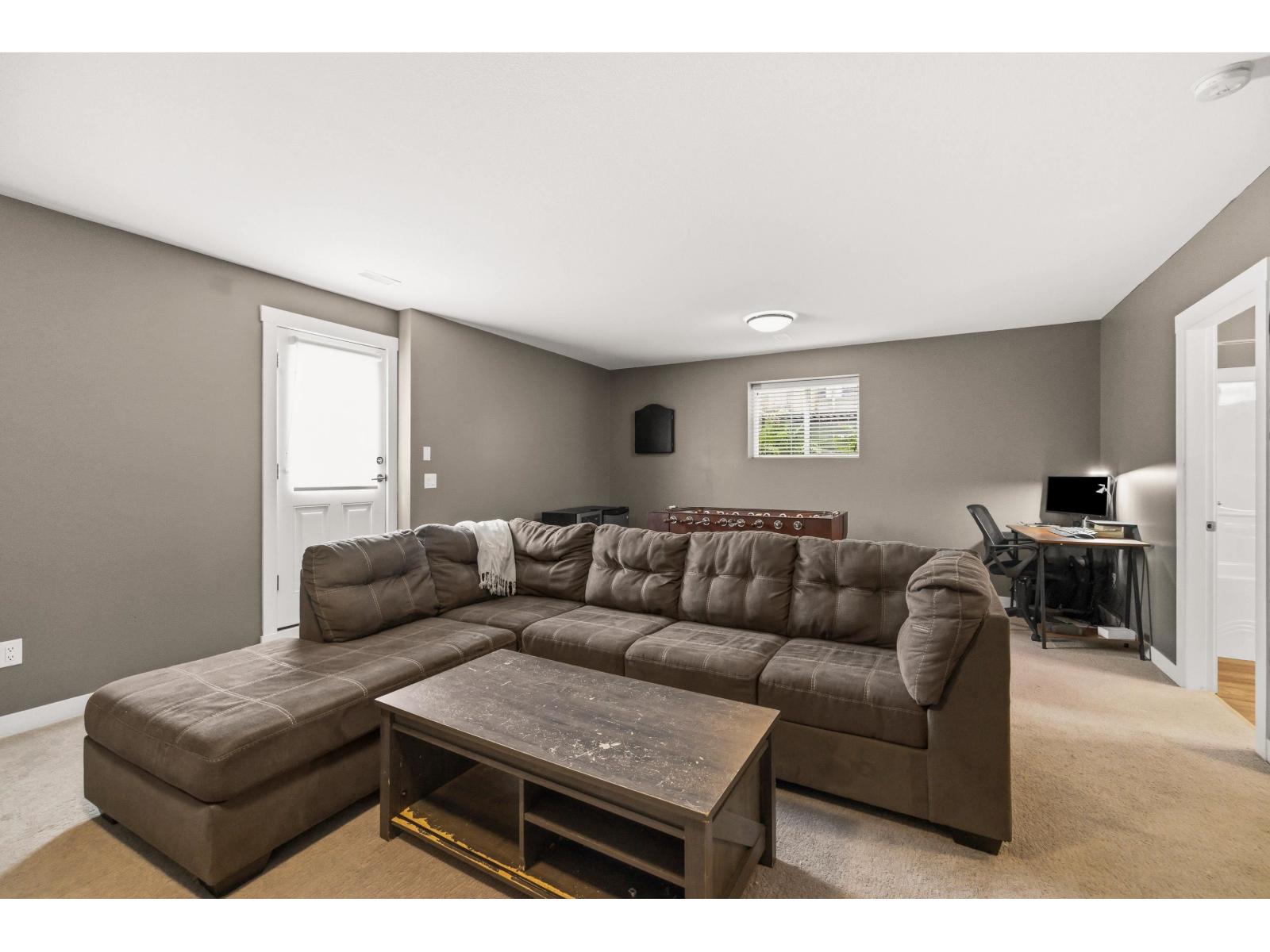 27072 35B AVENUE, Langley