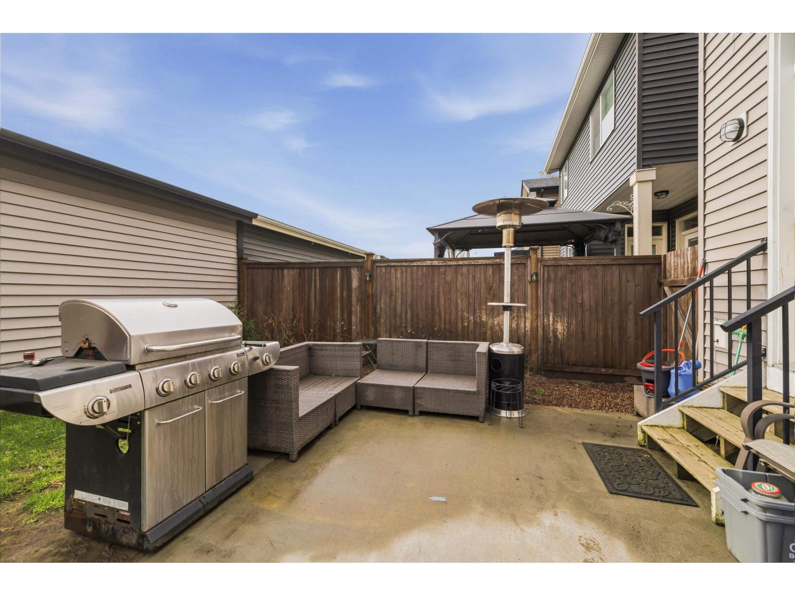 27072 35B AVENUE, Langley