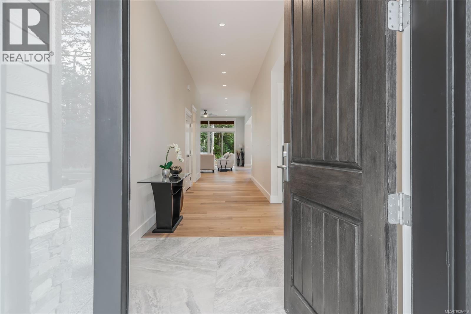 858 Wembley Rd - 14