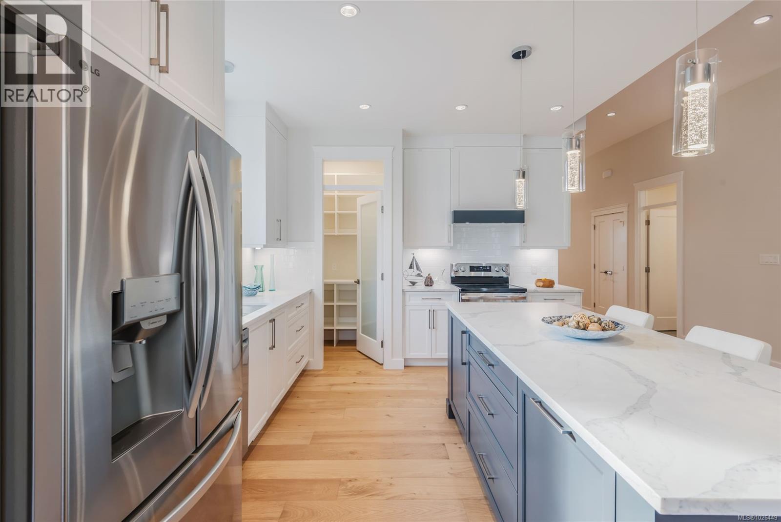 858 Wembley Rd - 23