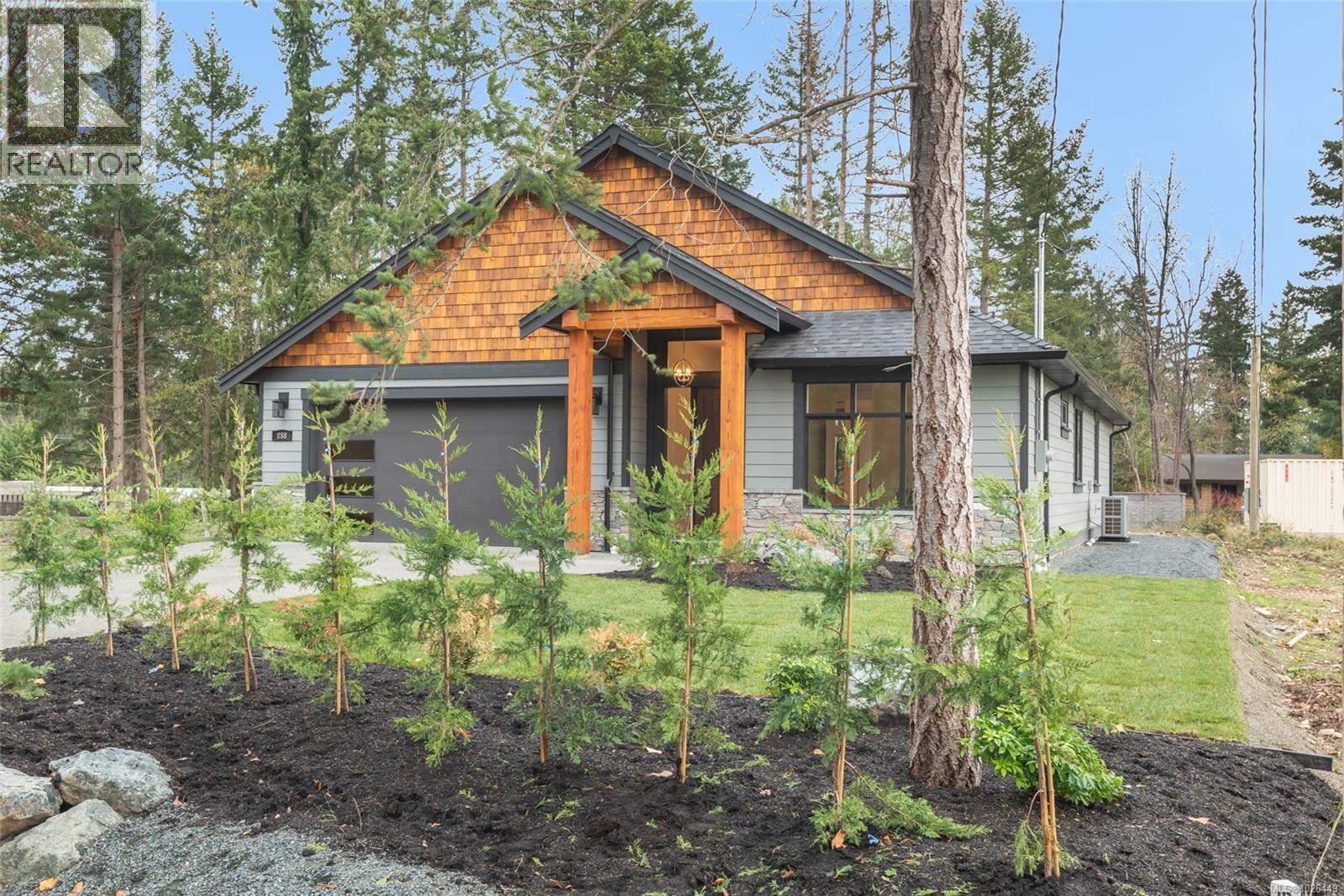858 Wembley Rd - 4
