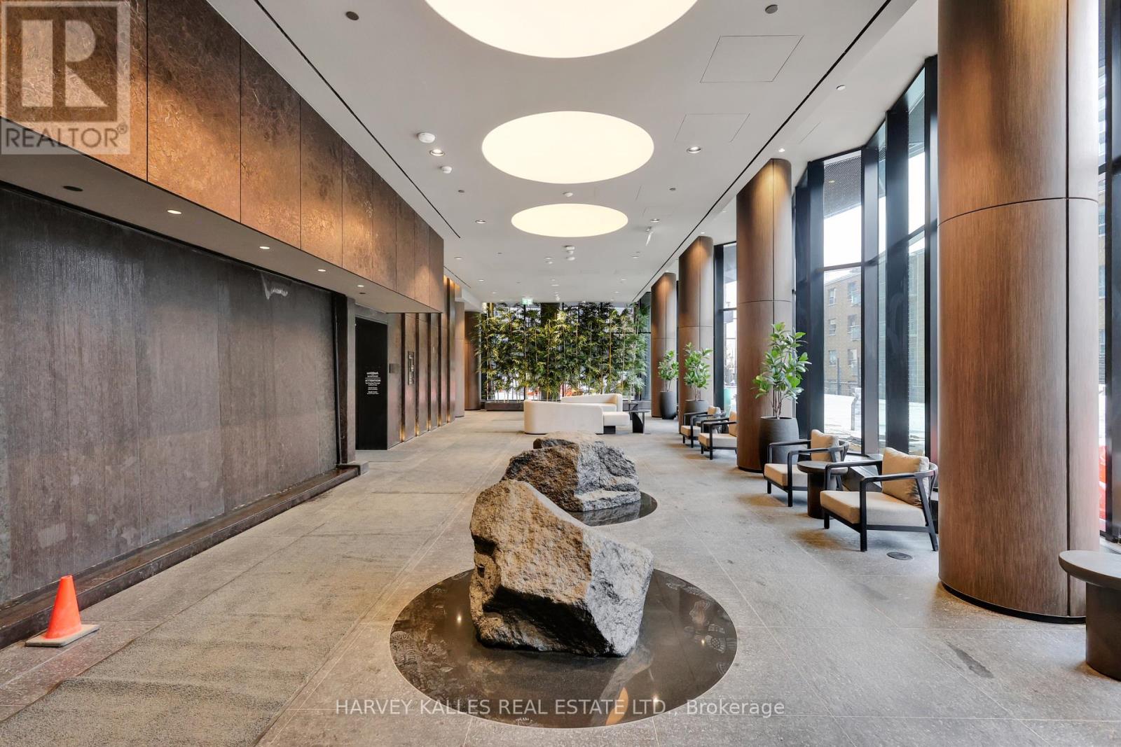 2602S - 110 BROADWAY AVENUE - Photo 4 of 45, Toronto (Mount Pleasant West), Ontario