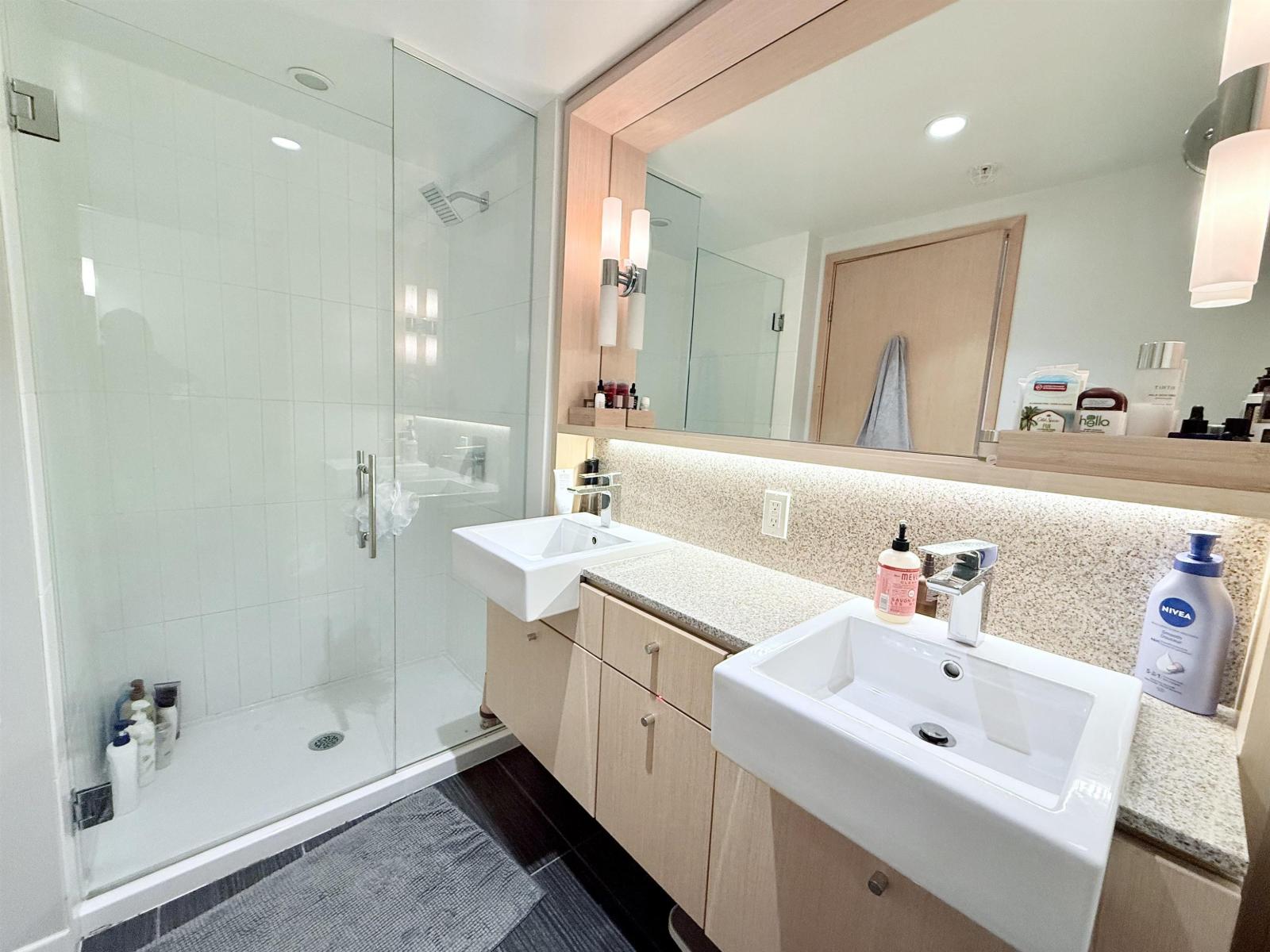 2710 13495 CENTRAL AVENUE, Surrey