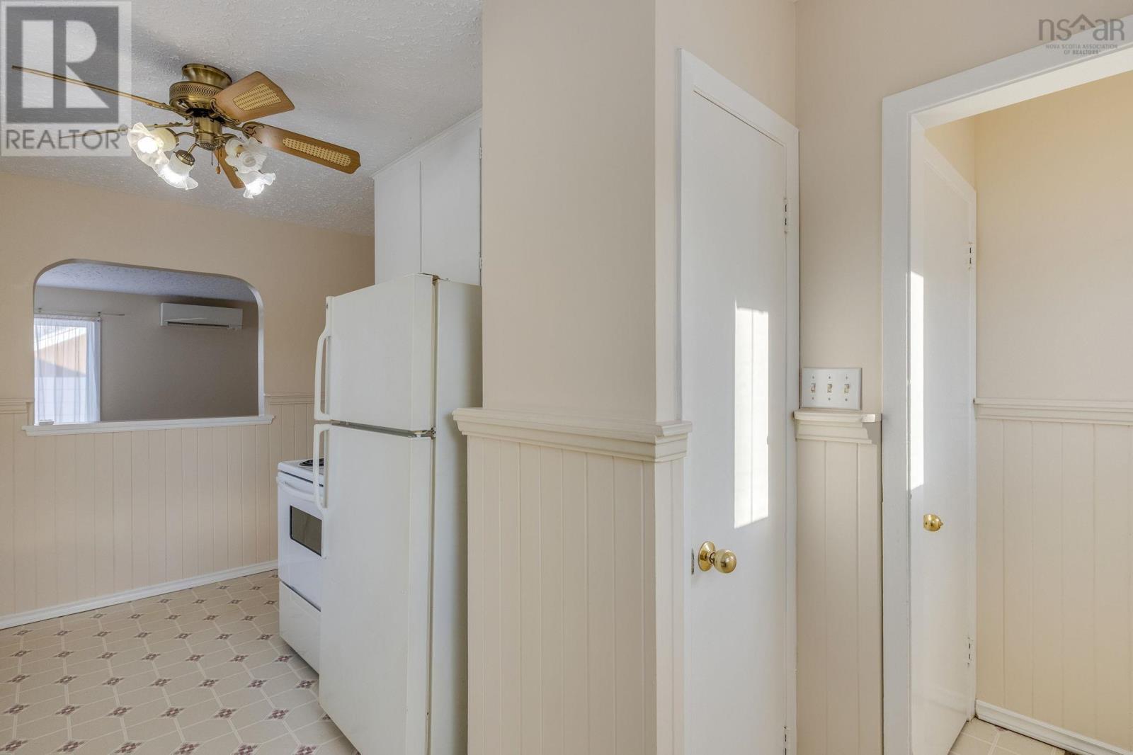 Property 7 of 35 of 9584 Commercial Street