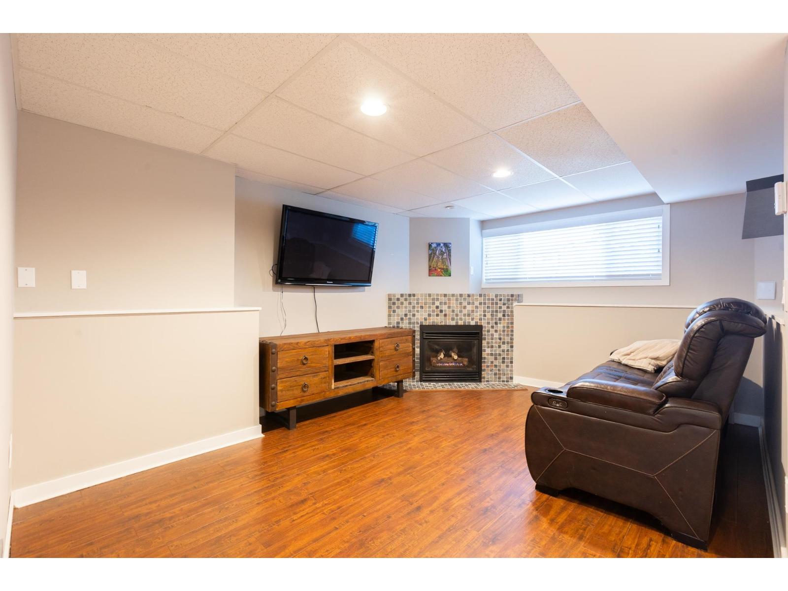 2373 WAKEFIELD COURT, Langley