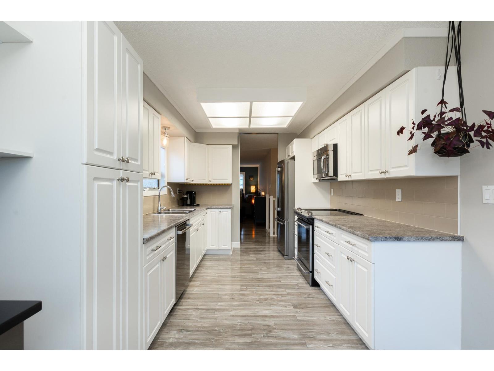 2373 WAKEFIELD COURT, Langley