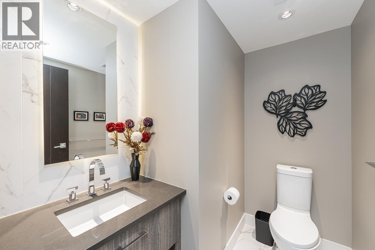 1601 210 SALTER STREET, New Westminster