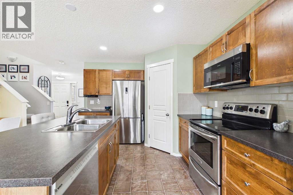 121 River Heights Crescent, Cochrane