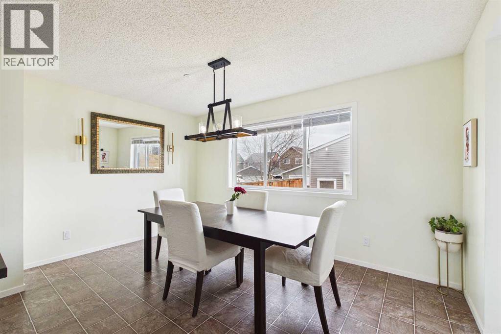 121 River Heights Crescent, Cochrane