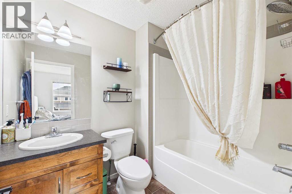 121 River Heights Crescent, Cochrane