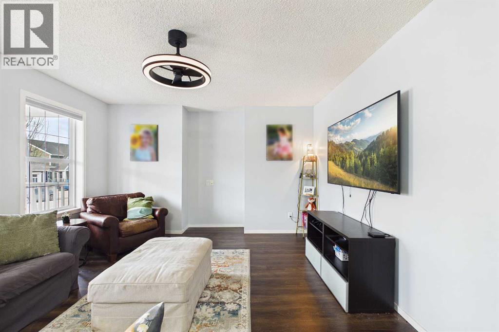 121 River Heights Crescent, Cochrane