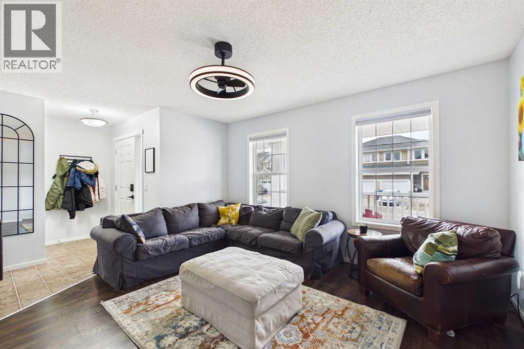 121 River Heights Crescent, Cochrane