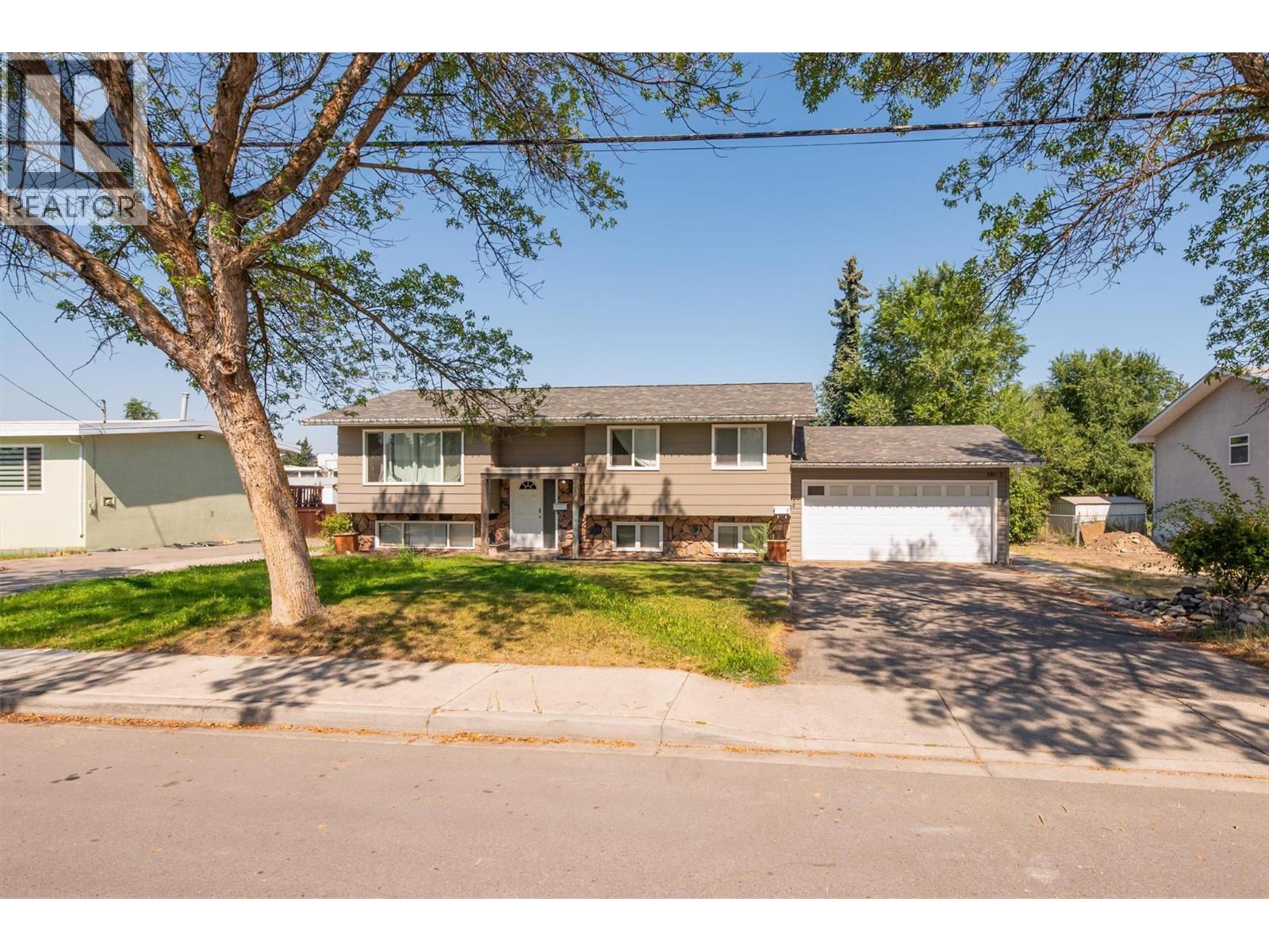 280 HOLBROOK Road W - 2