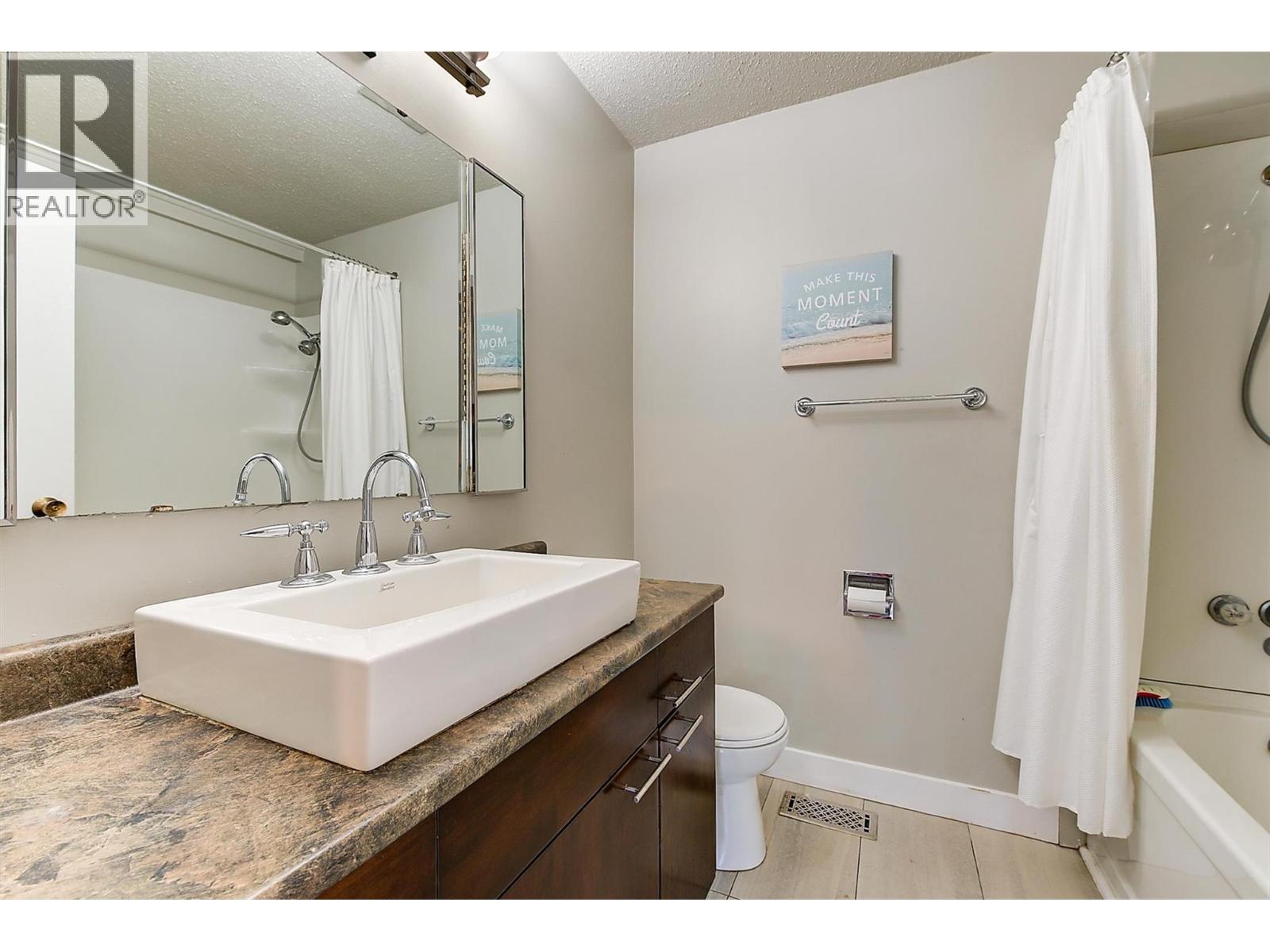  280 HOLBROOK Road West, Kelowna