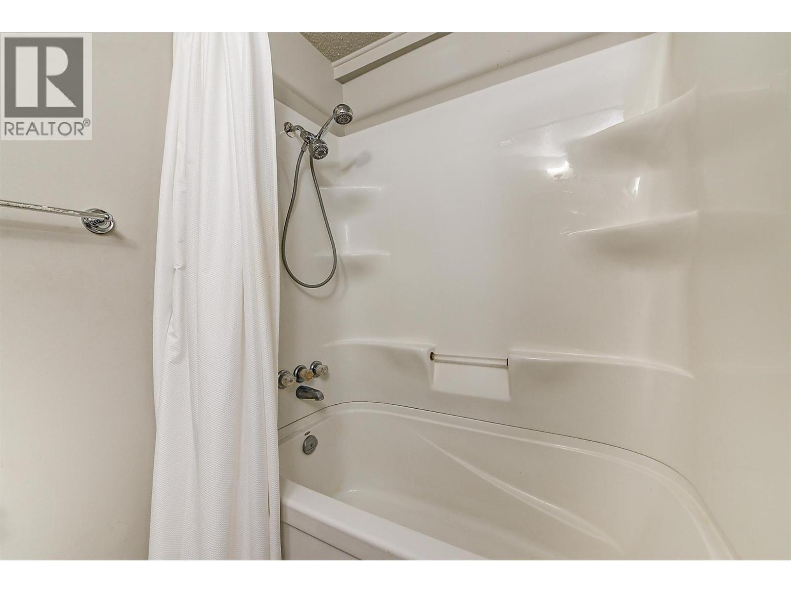  280 HOLBROOK Road West, Kelowna