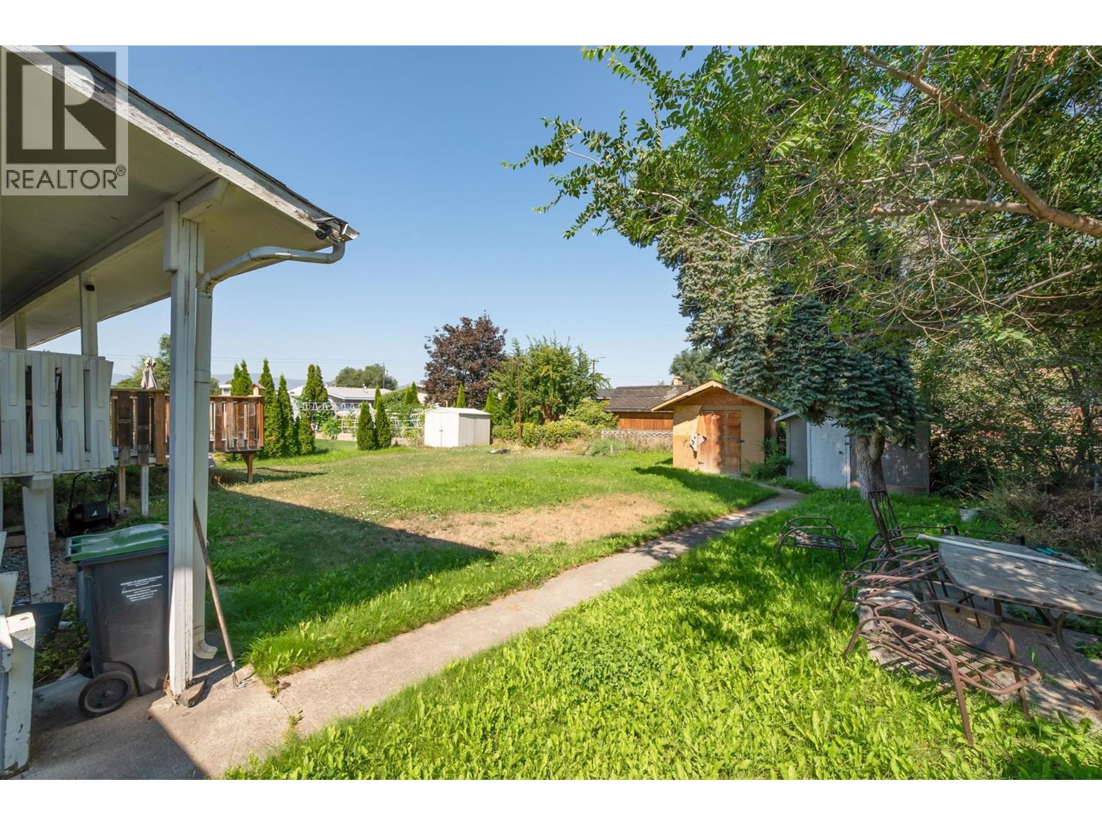 280 HOLBROOK Road W - 25