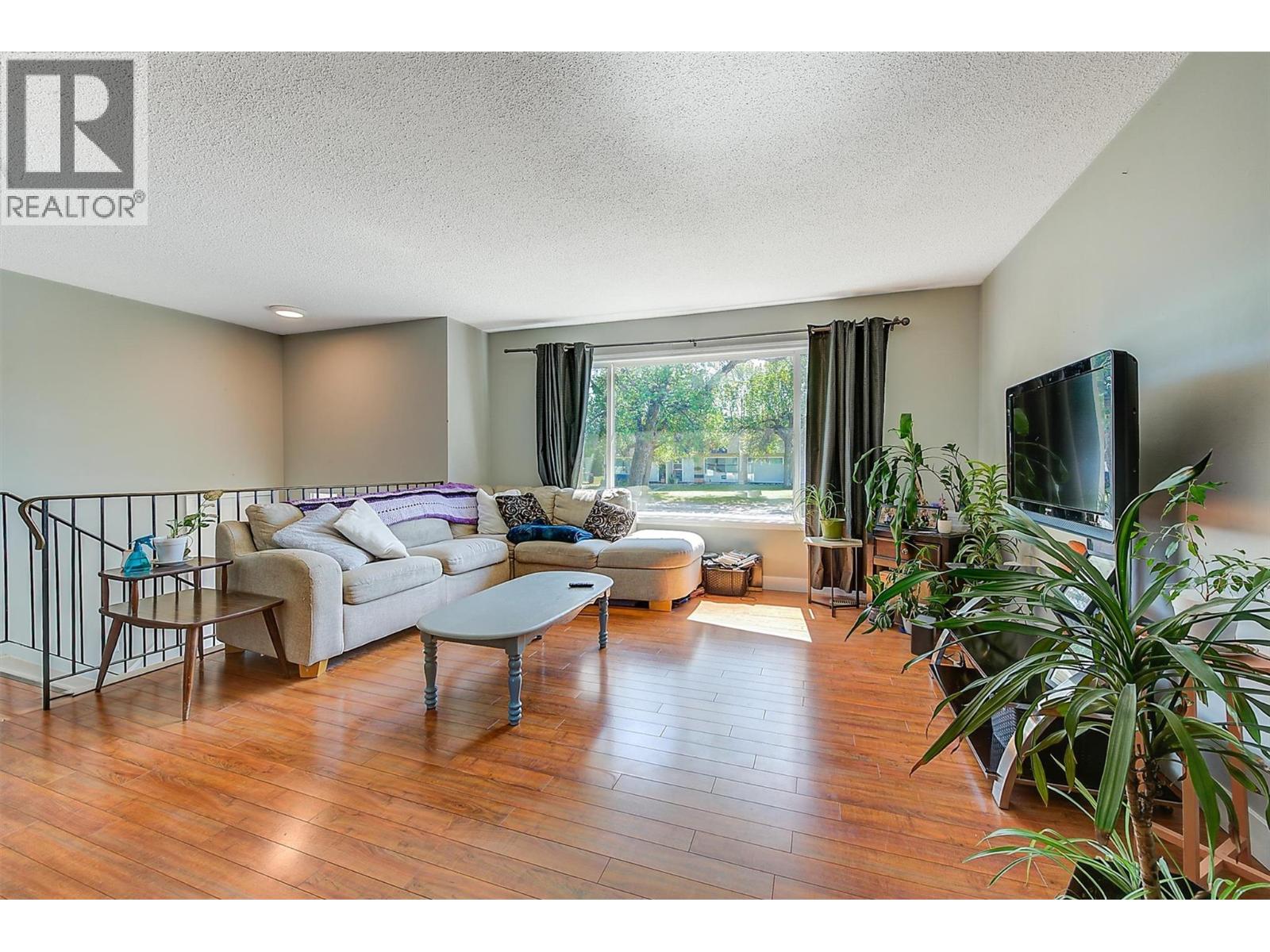  280 HOLBROOK Road West, Kelowna