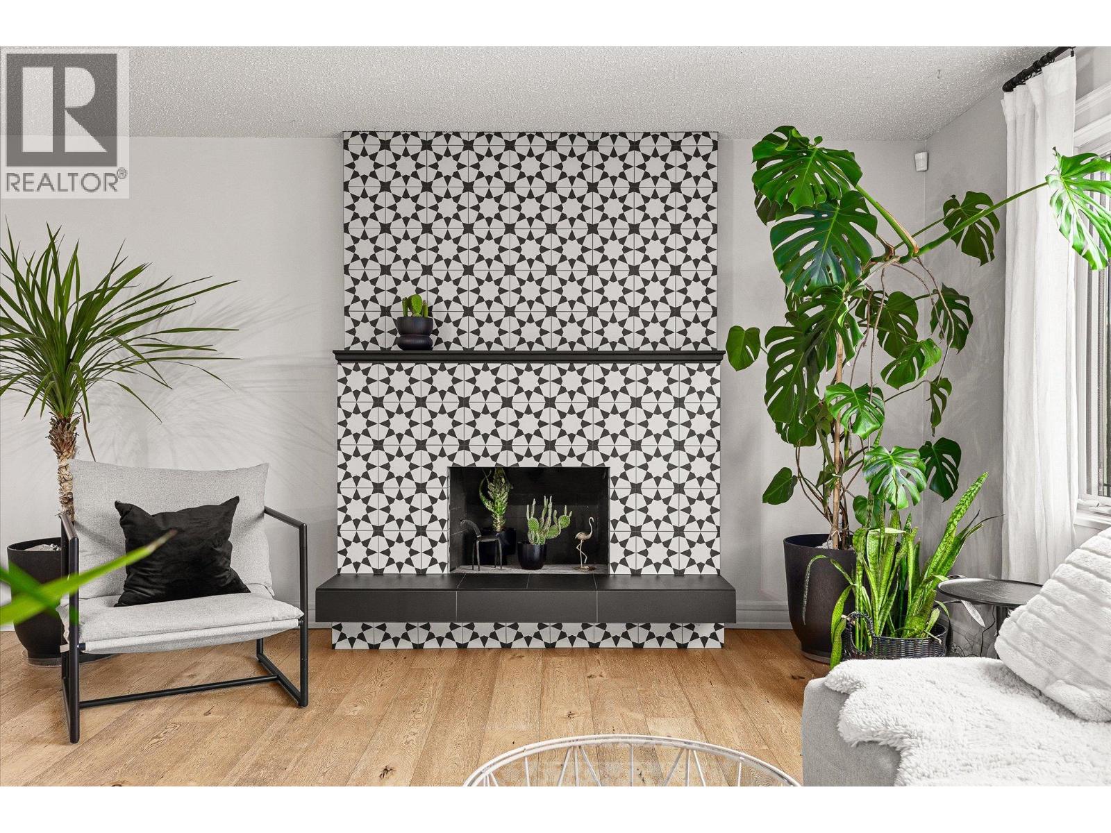 1492 Forest Avenue, Kelowna