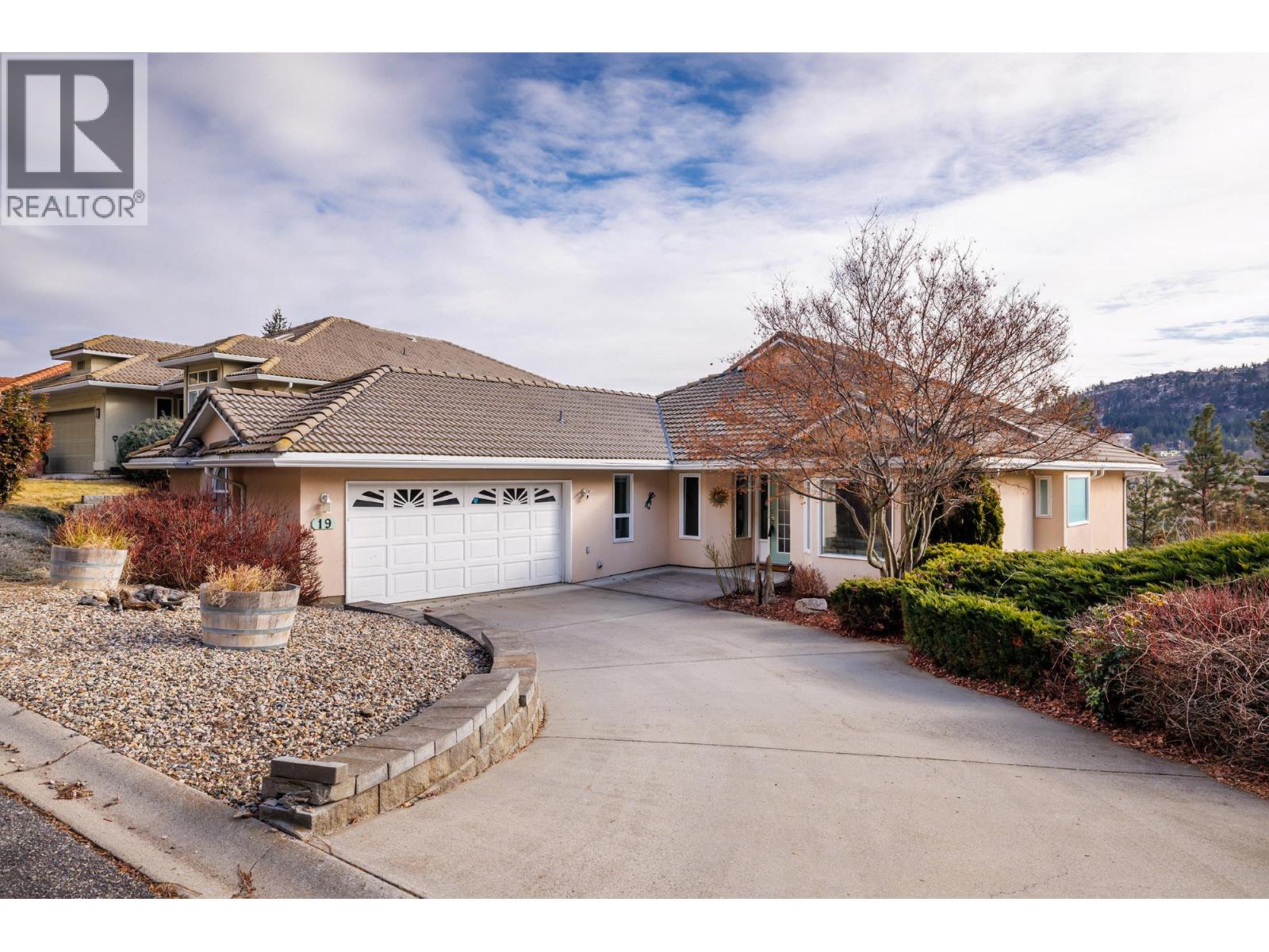 #19 452 Glen Pine Court - 1