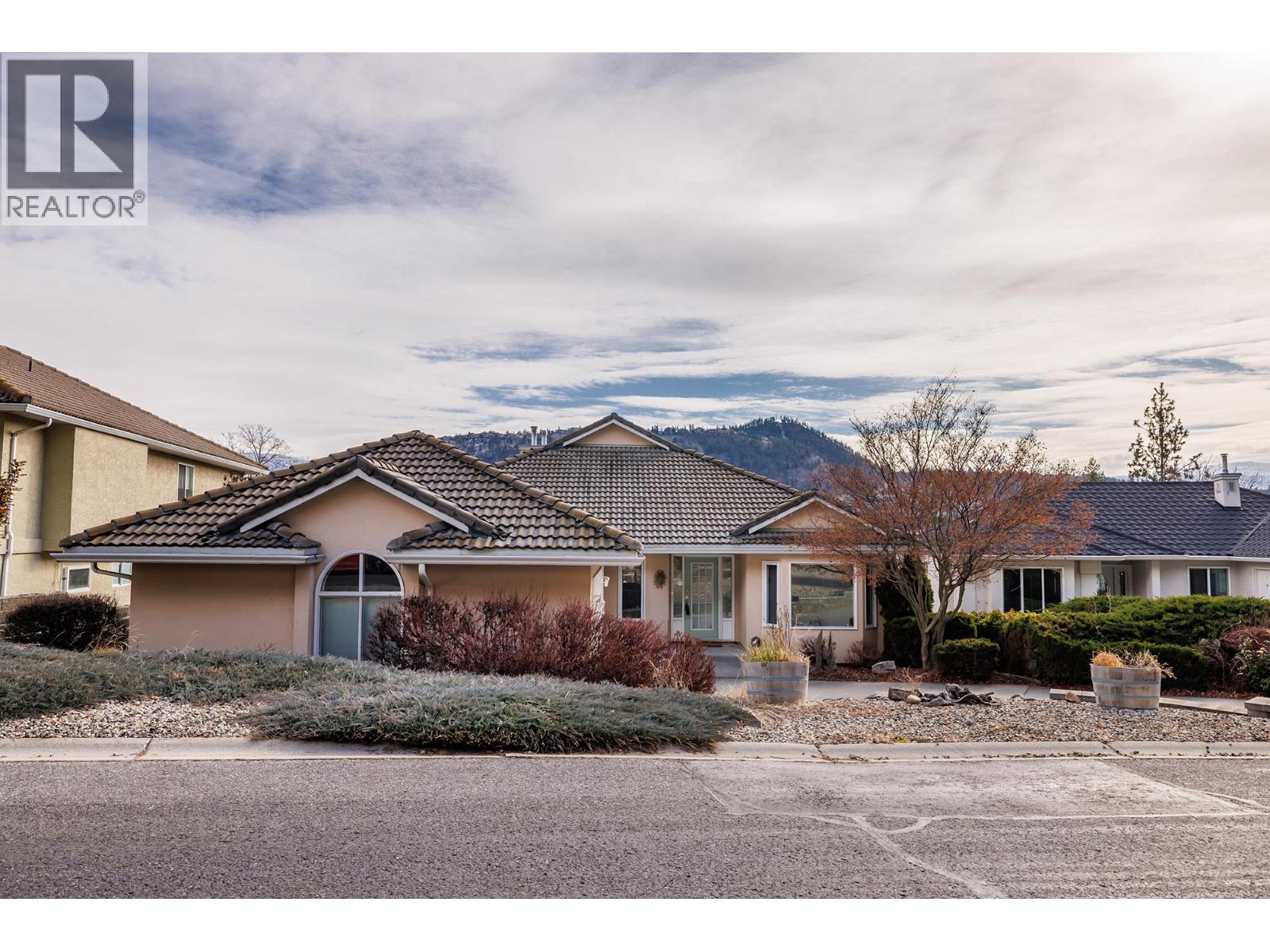 19 452 Glen Pine Court, Kelowna