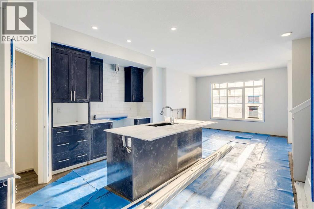 Single Family House for Sale in  Marmot Green NW Glacier Ridge Calgary 