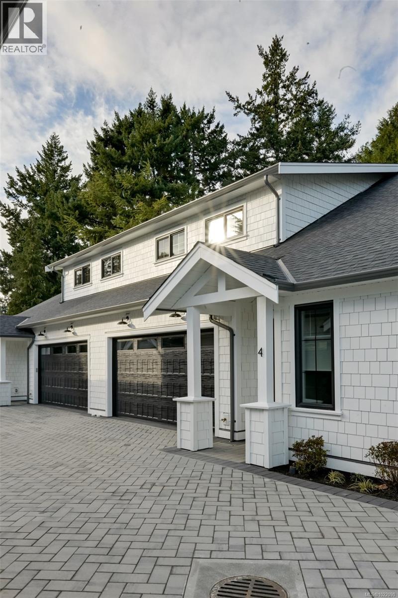 4 5032 Wesley Rd, Saanich