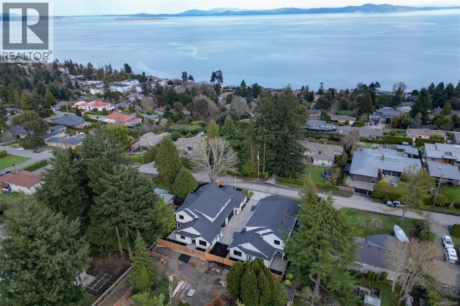 4 5032 Wesley Rd, Saanich