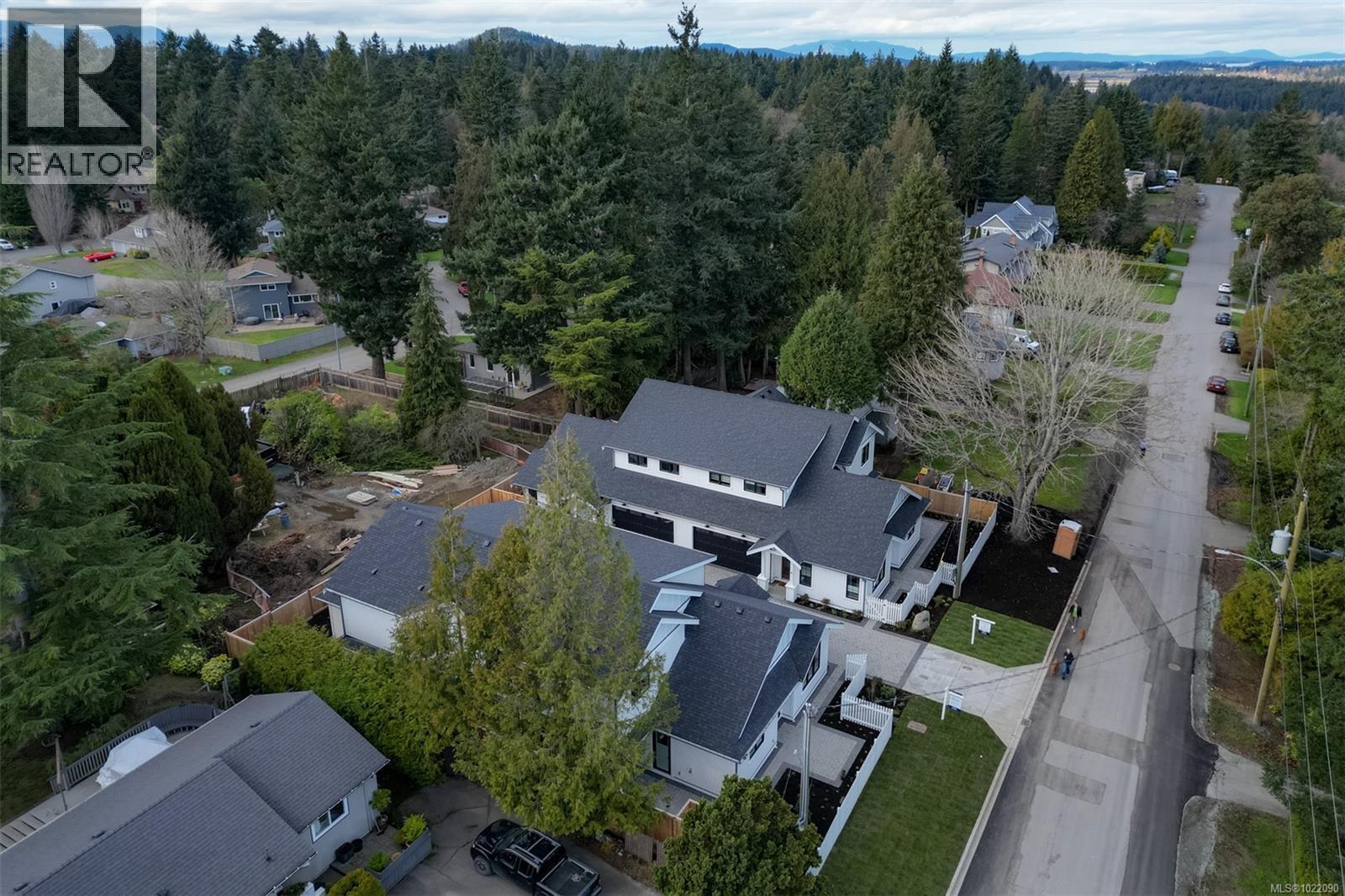 4 5032 Wesley Rd, Saanich