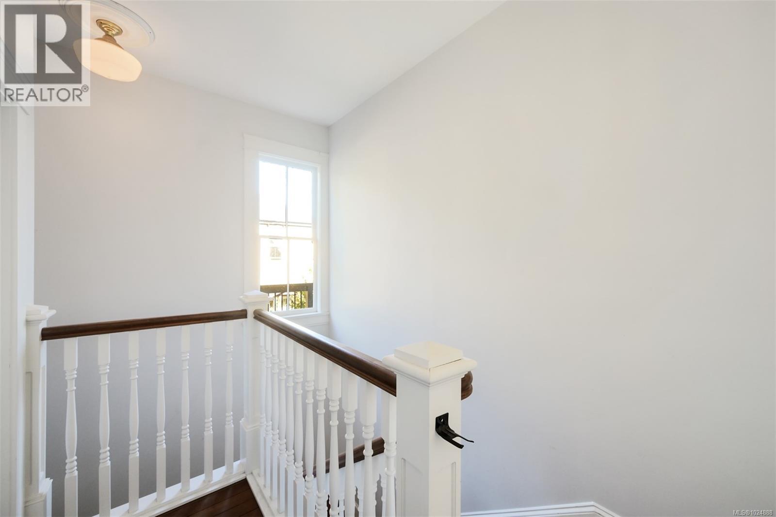 737 Vancouver St, Victoria