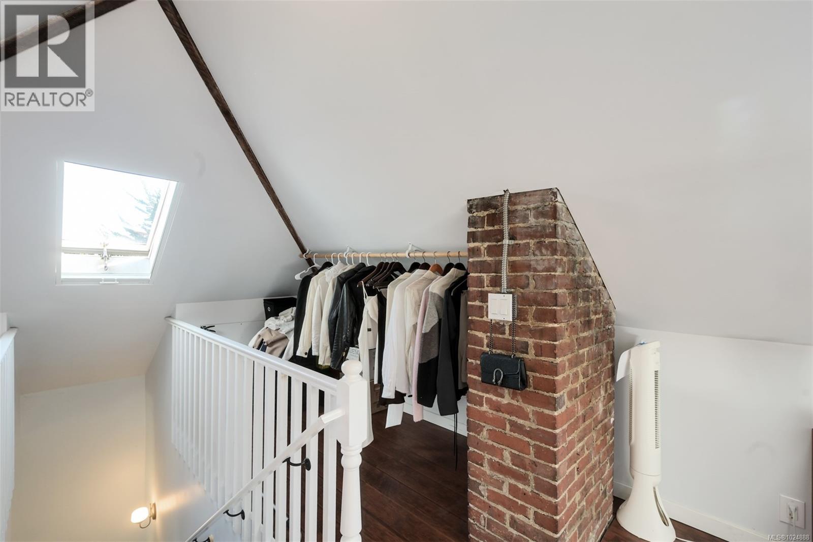 737 Vancouver St, Victoria