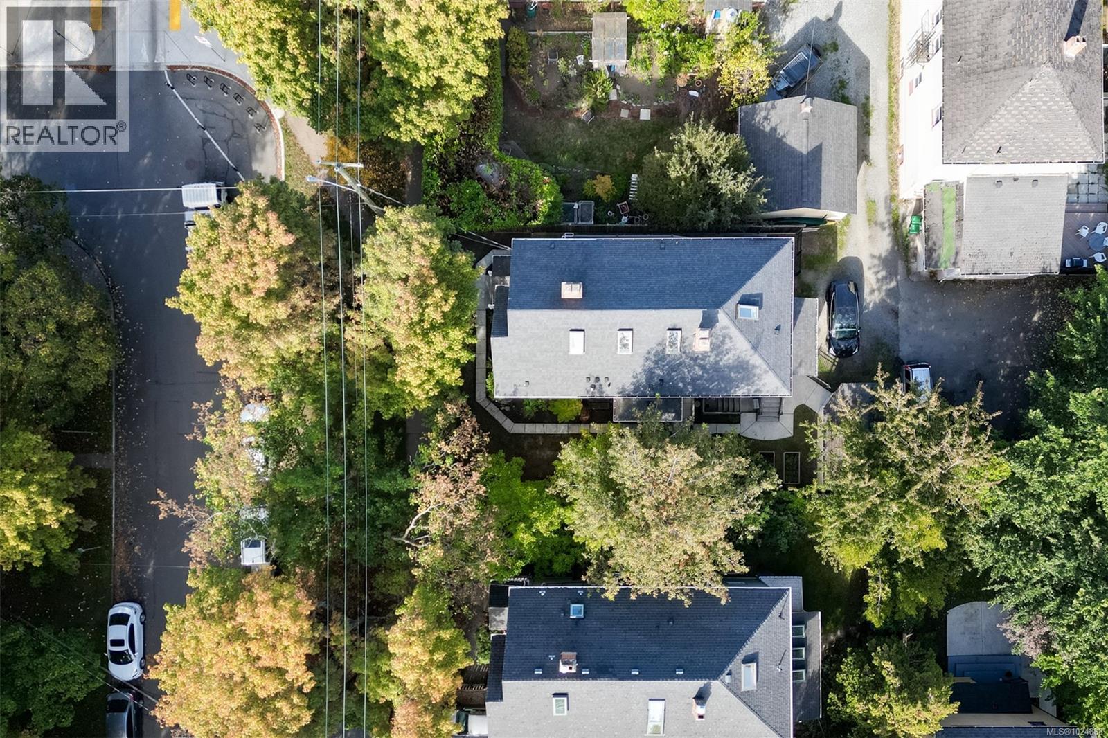 737 Vancouver St, Victoria