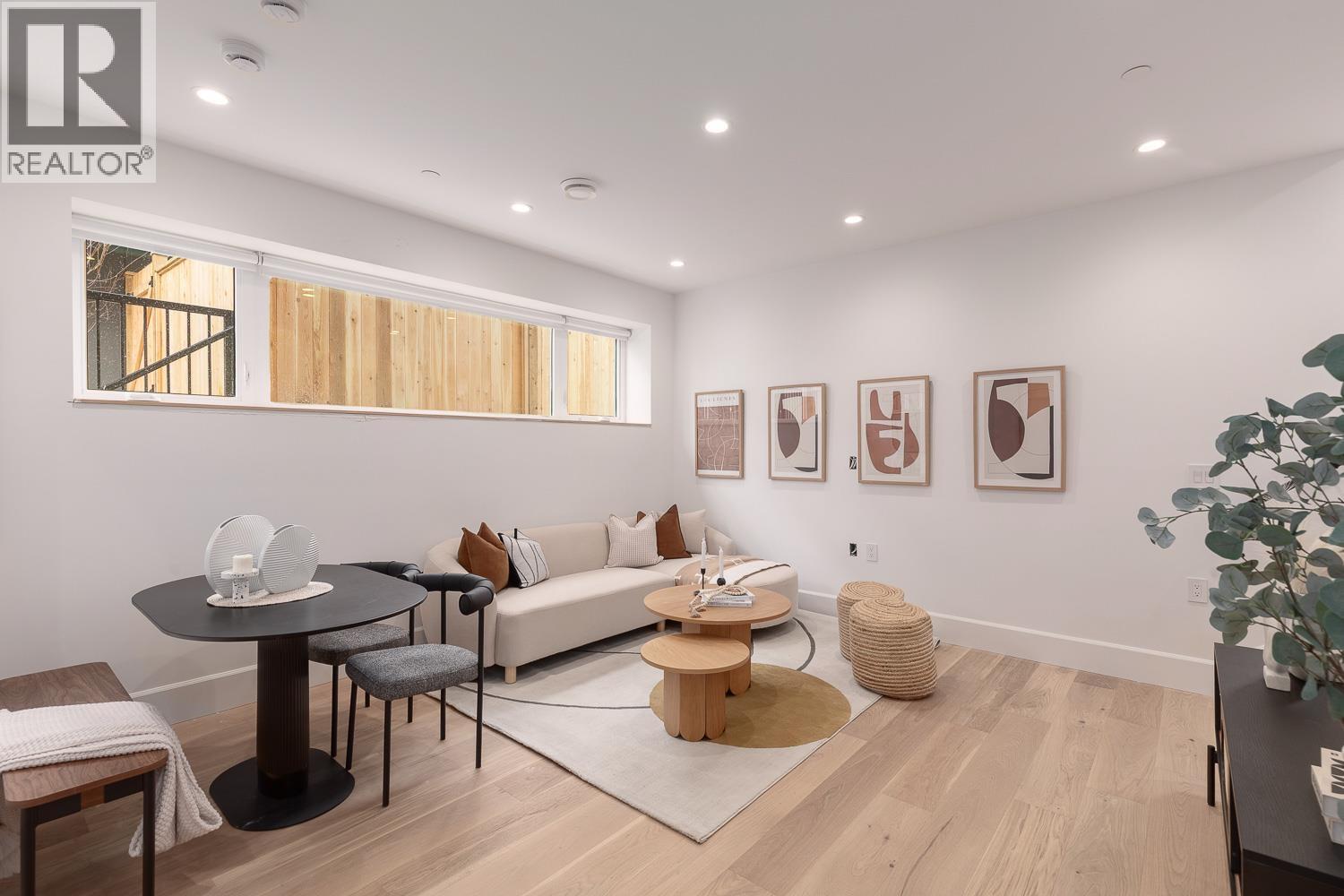 851 E 19TH AVENUE - Photo 3 of 19, Vancouver, British Columbia