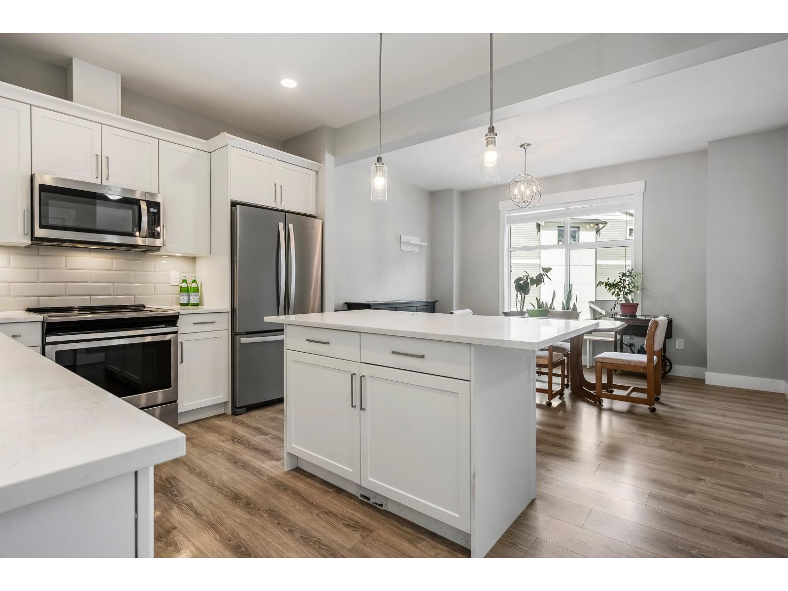 22 386 PINE AVENUE, Harrison Hot Springs, Harrison Hot Springs