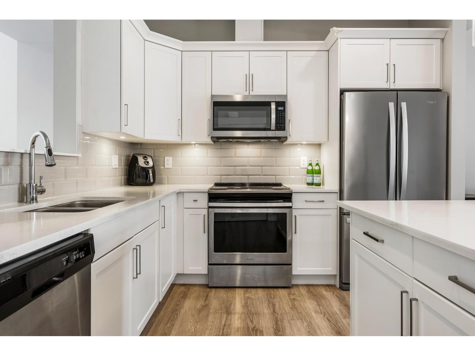 22 386 PINE AVENUE, Harrison Hot Springs, Harrison Hot Springs