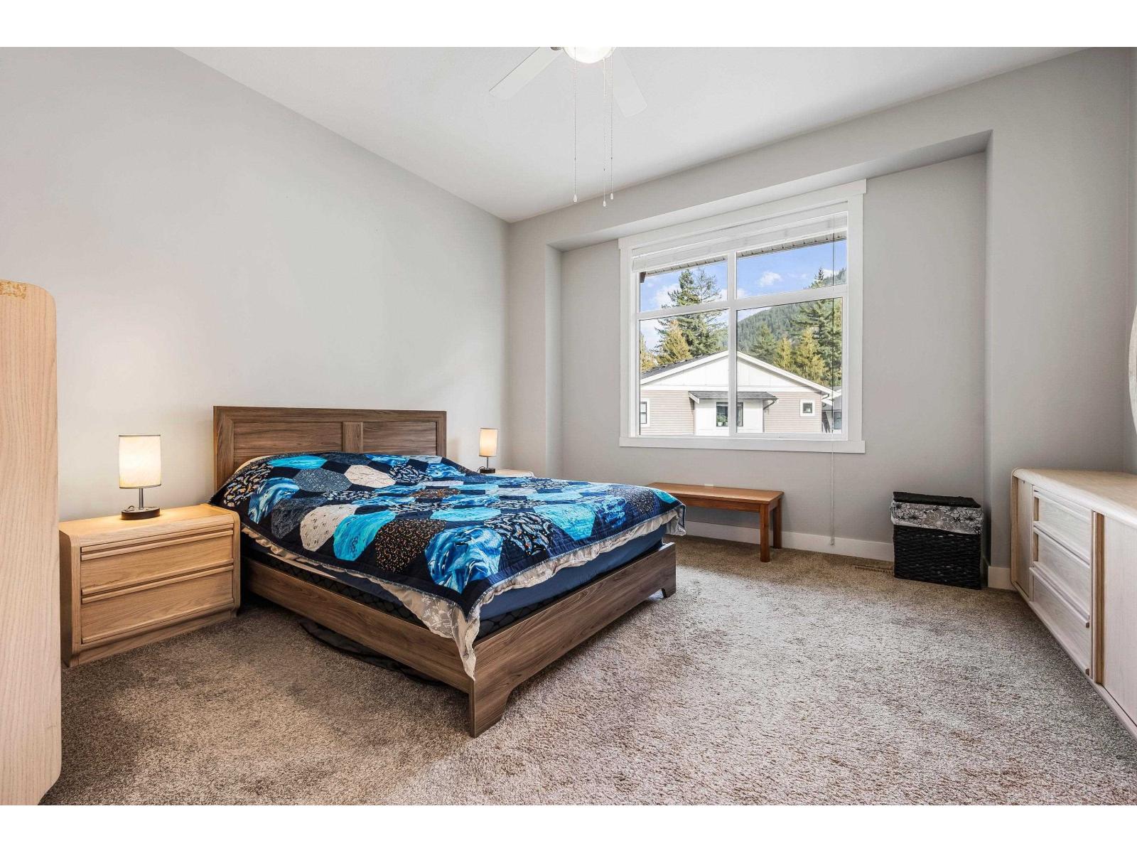 22 386 PINE AVENUE, Harrison Hot Springs, Harrison Hot Springs