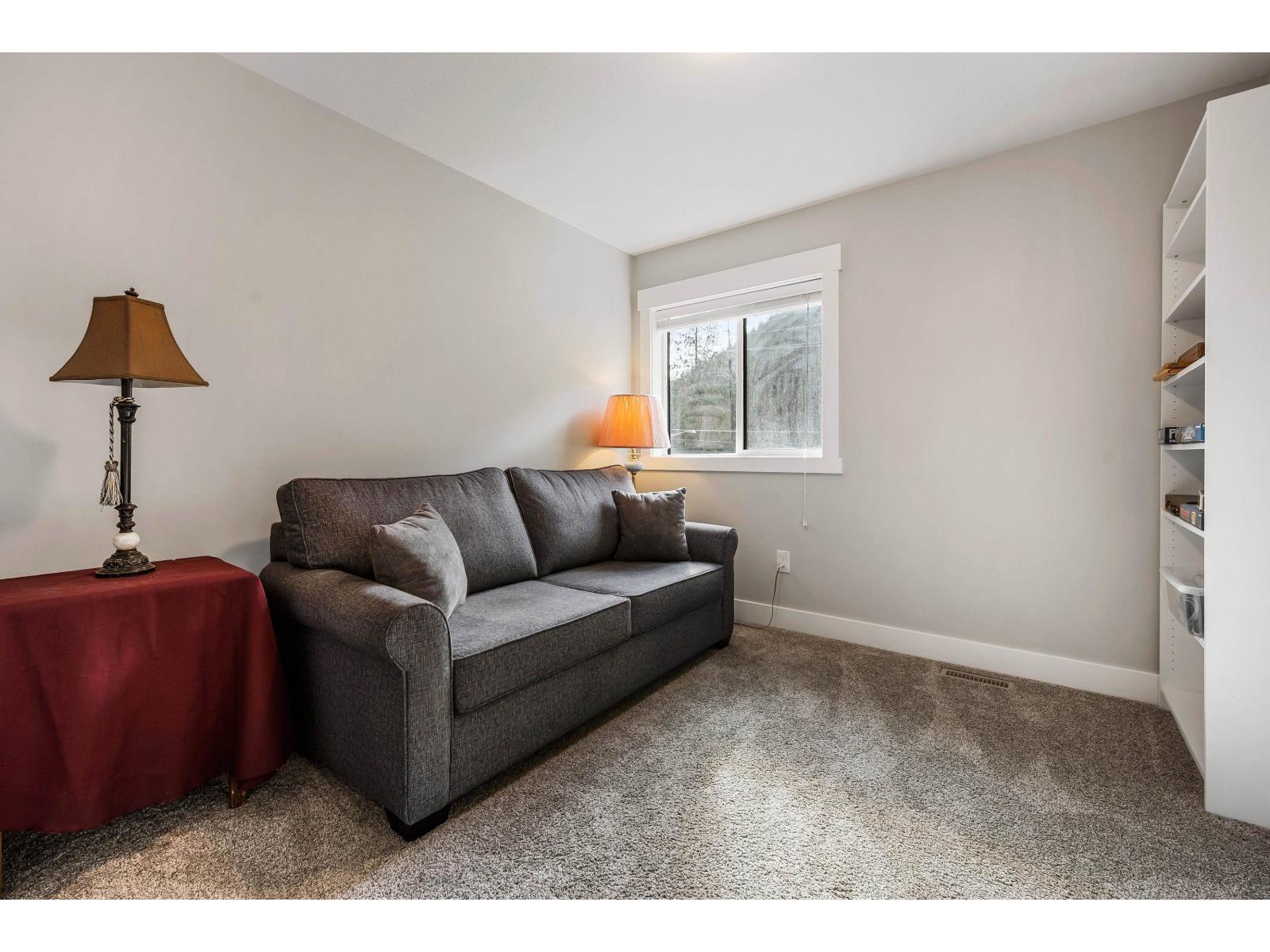 22 386 PINE AVENUE, Harrison Hot Springs, Harrison Hot Springs