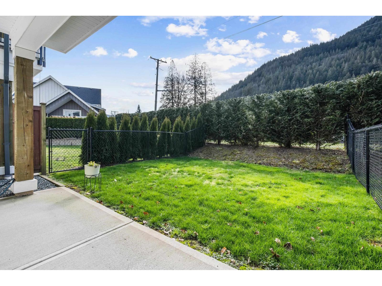 22 386 PINE AVENUE, Harrison Hot Springs, Harrison Hot Springs
