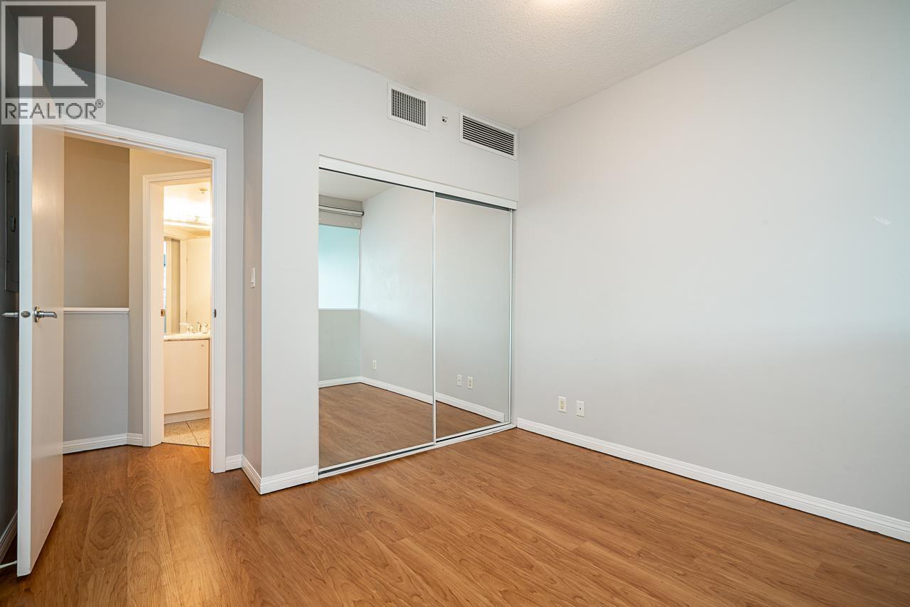 TH6 168 E ESPLANADE AVENUE, North Vancouver