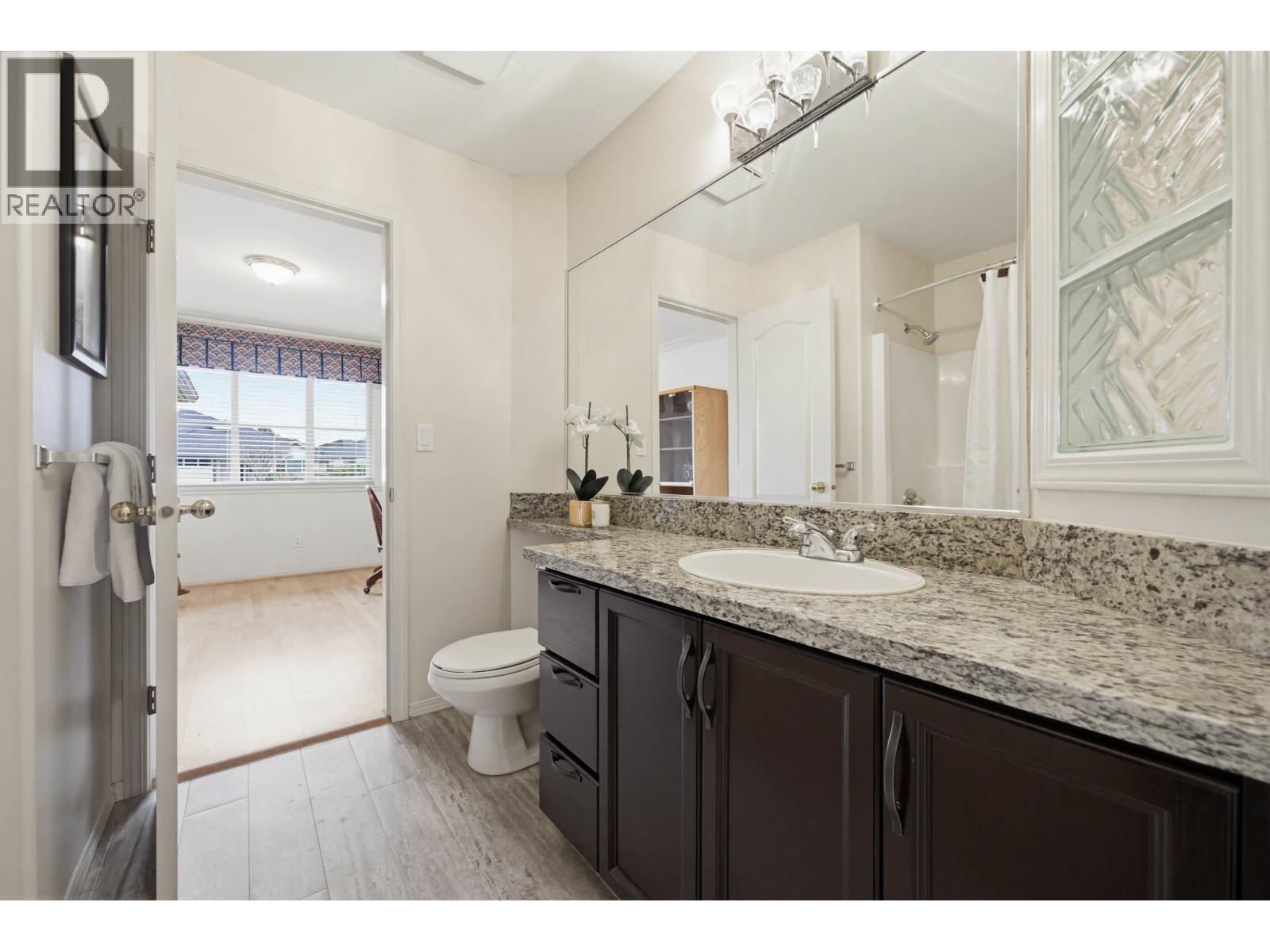 5689 CLIPPER Road, Delta