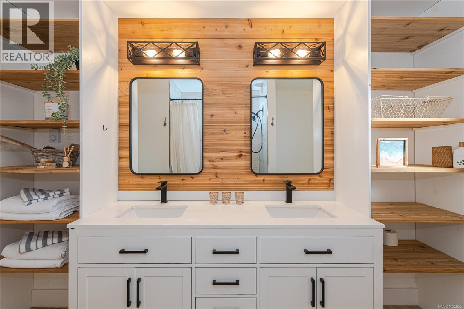 1884 Frances St, Duncan