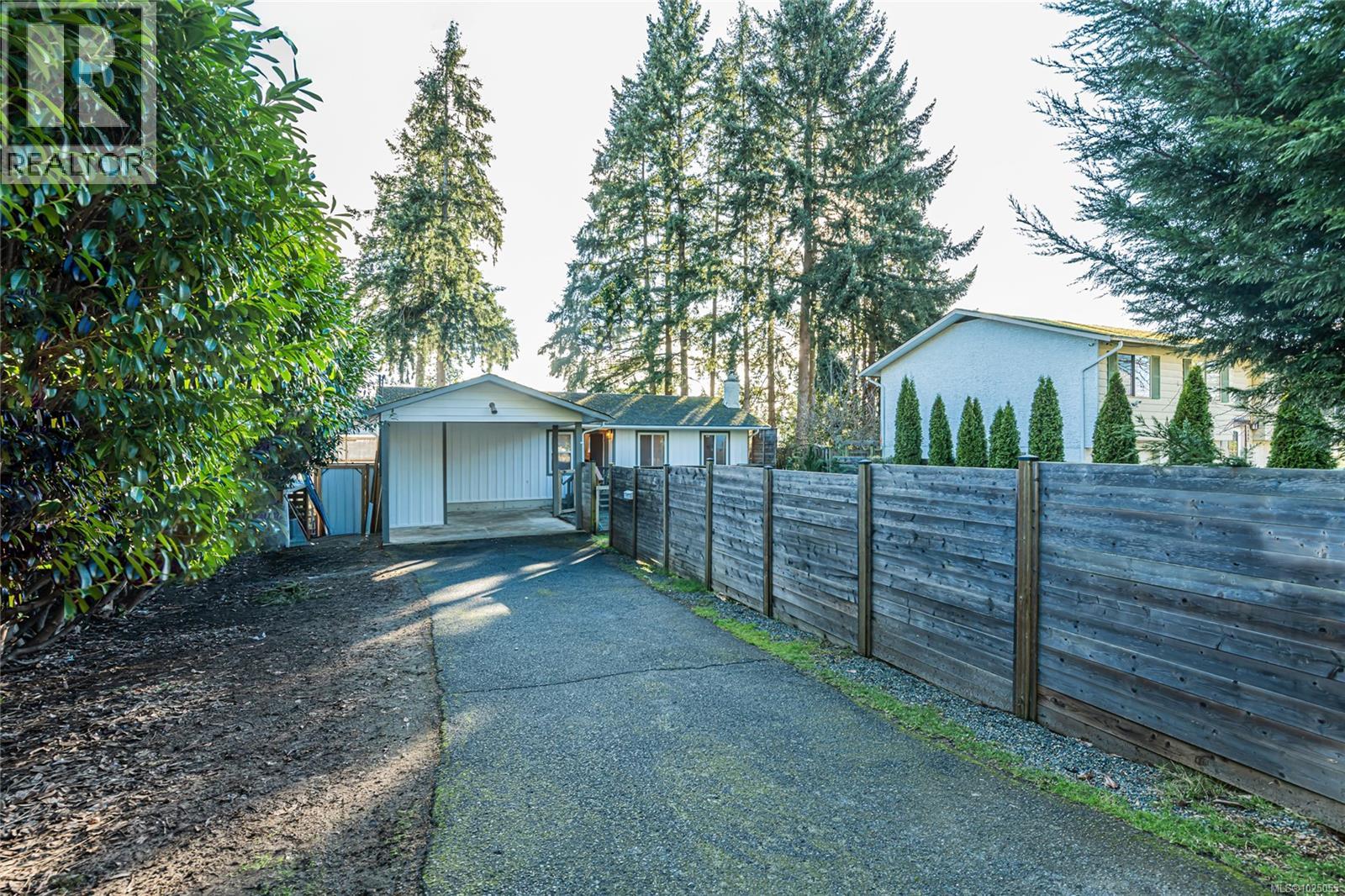 1884 Frances St, Duncan