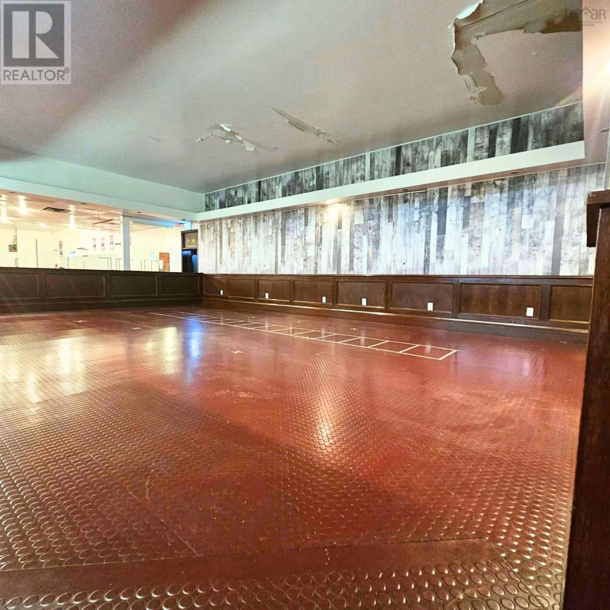 Property 15 of 37 of 3447 Wilson Avenue