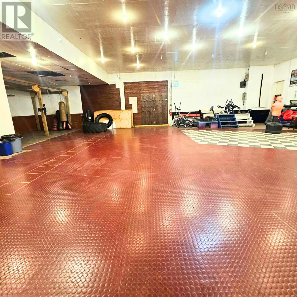 Property 24 of 37 of 3447 Wilson Avenue