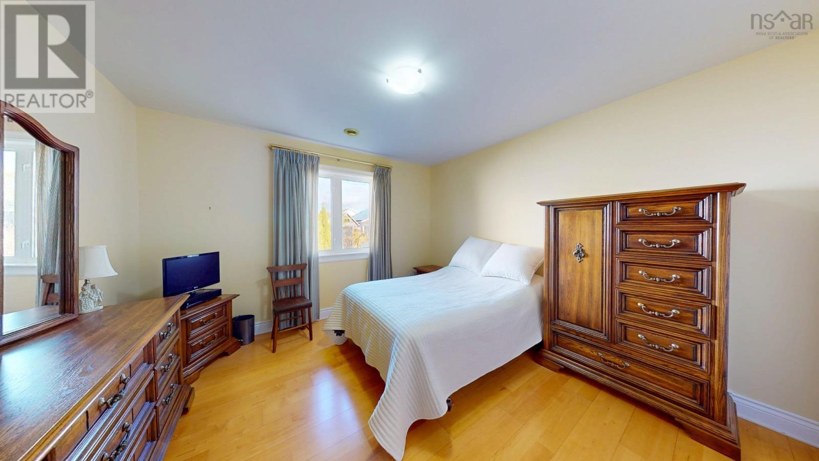 Property 21 of 28 of 7 Harris Place