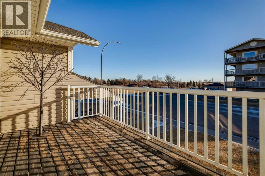 100B Westview Drive - Photo 5 of 49, Nanton, Alberta