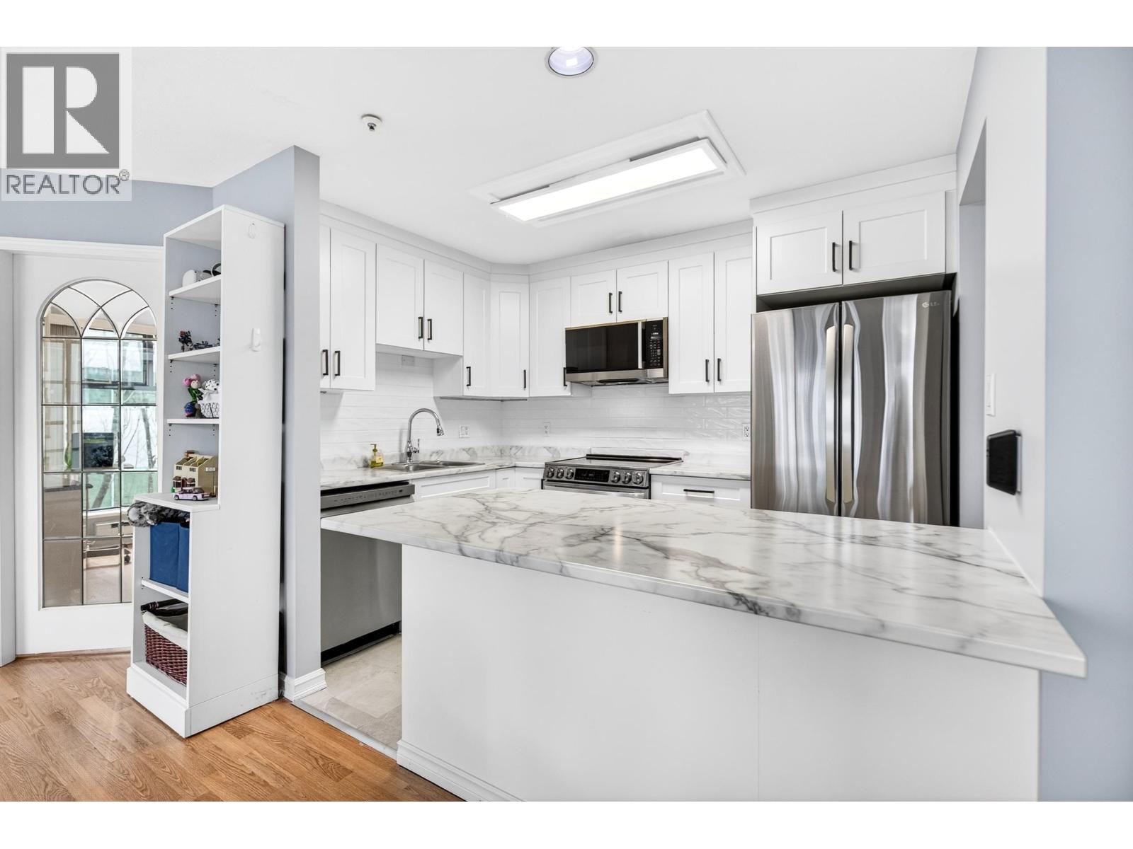 310 2968 BURLINGTON DRIVE, Coquitlam